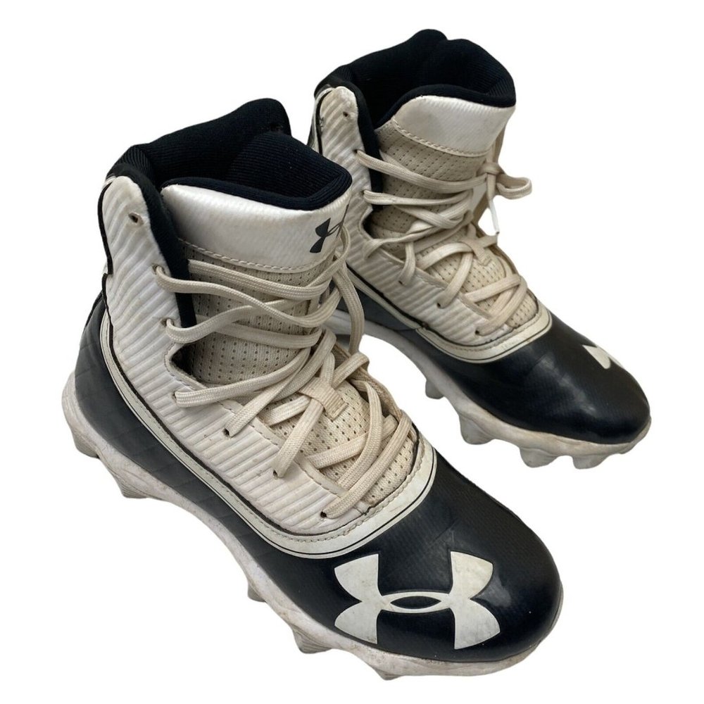 under armour  high top cleats ART3021201–002 3Y shoe